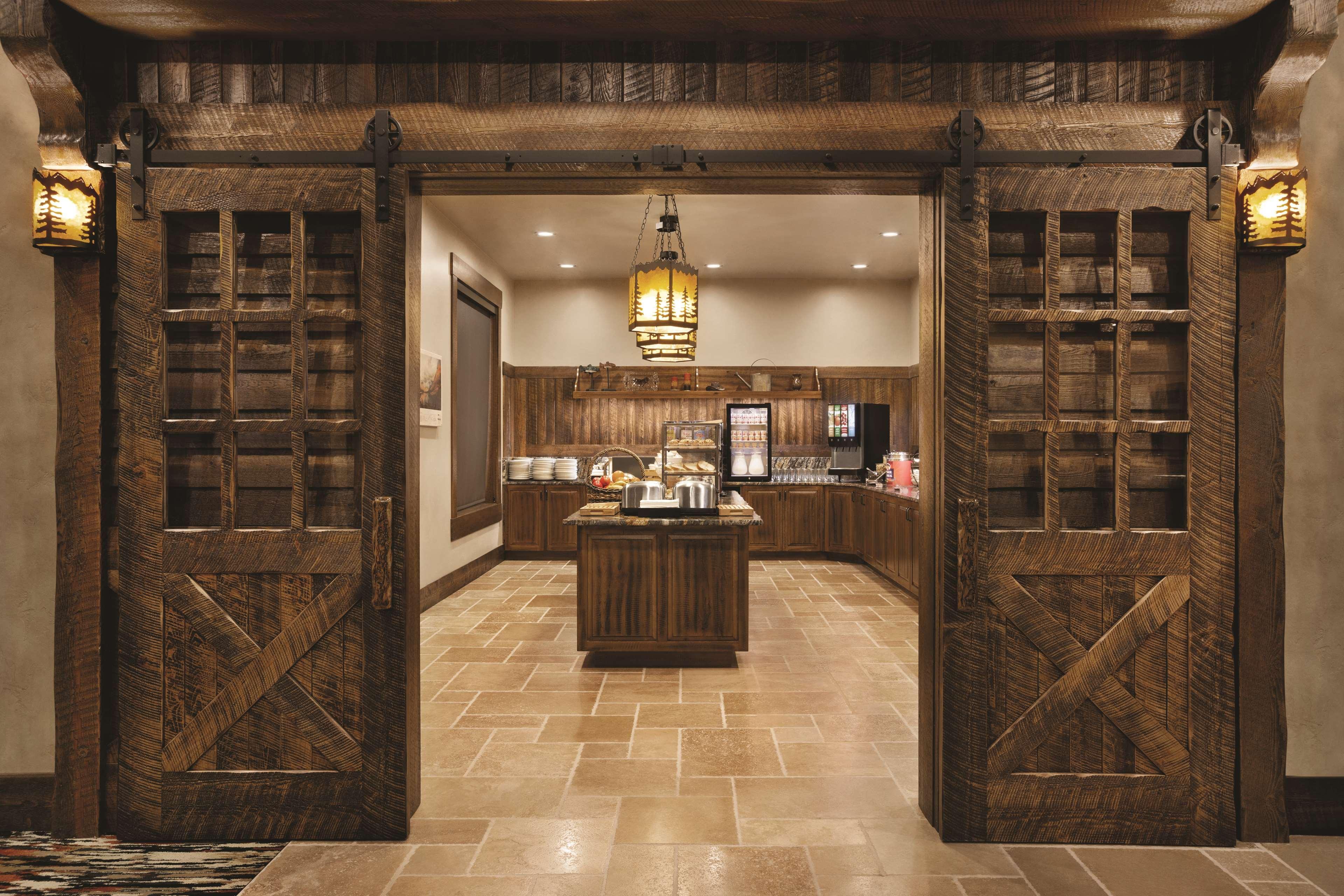 Glacier International Lodge Kalispell Buitenkant foto