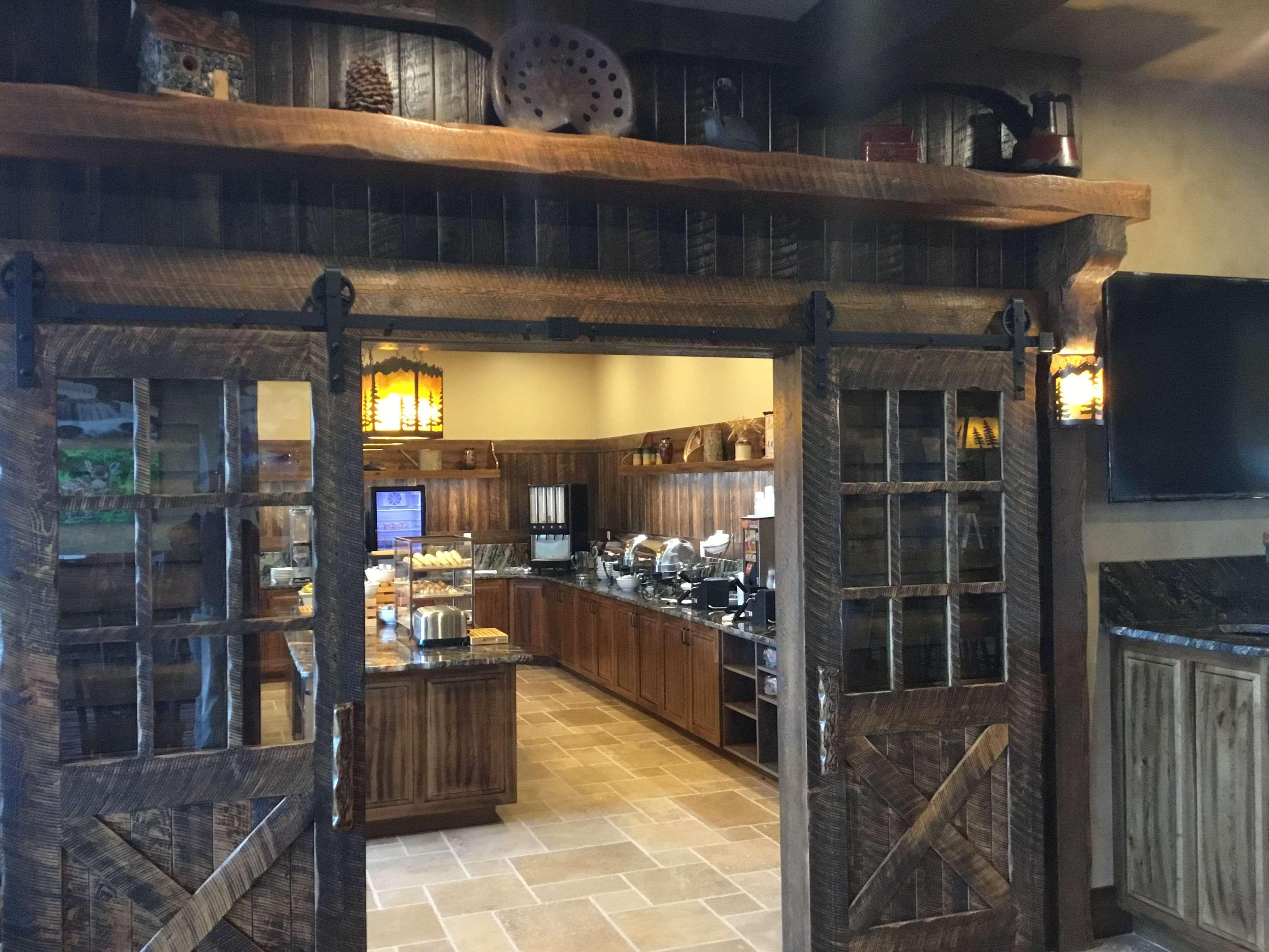 Glacier International Lodge Kalispell Buitenkant foto